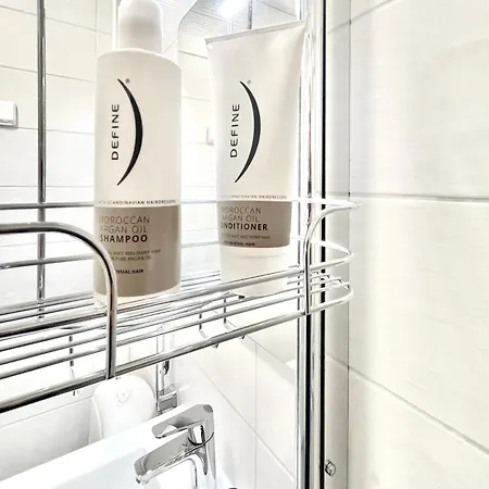 Tyylikaes Kolmio Puiston Laidalla Apartment