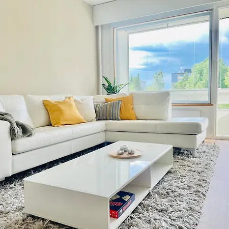 Tyylikaes Kolmio Puiston Laidalla Apartment